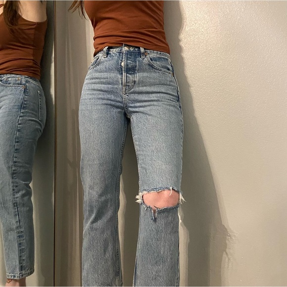 Topshop Editor Light Wash Distressed Jeans - Picture 3 of 15